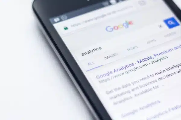 Google Search Trends - Zero-Click Content Winning The SERP Without Getting Clicks stock image 2